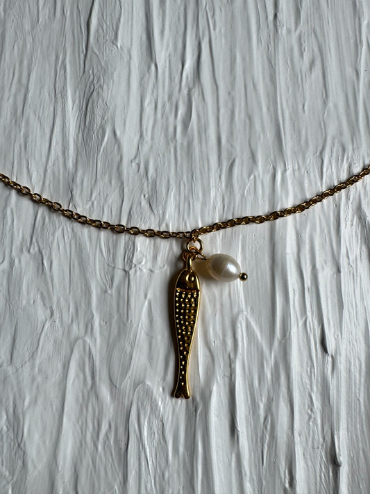 Collier pendentif poisson doré