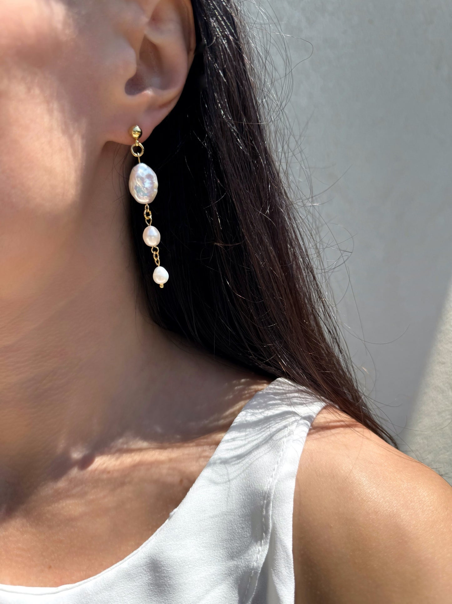 Boucles d’oreilles pendantes de perles d’eau douce