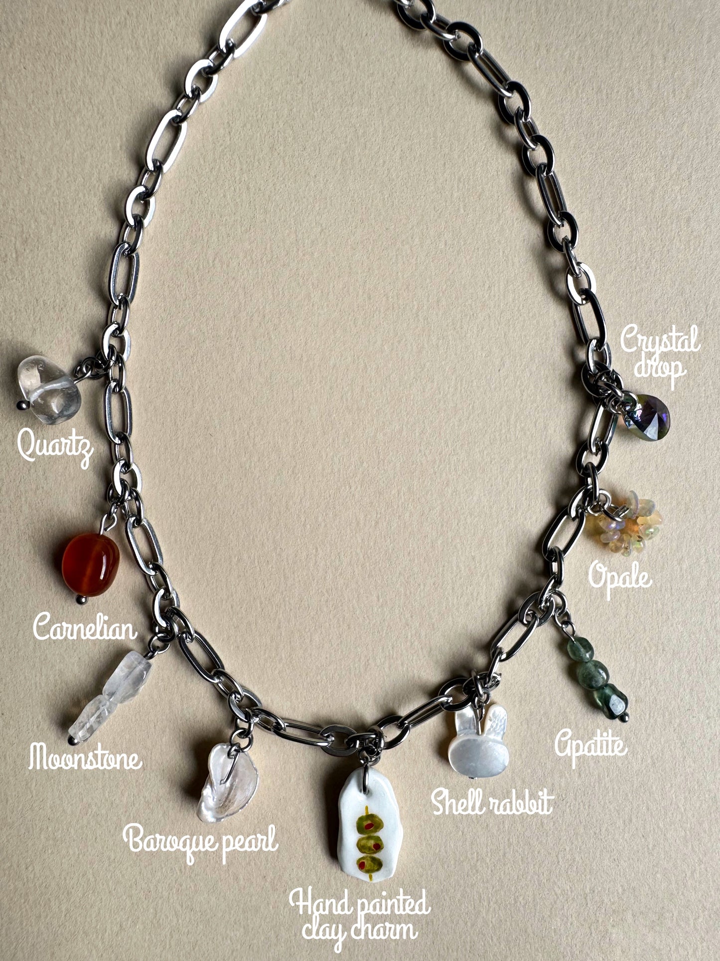 Collier multi charms argenté