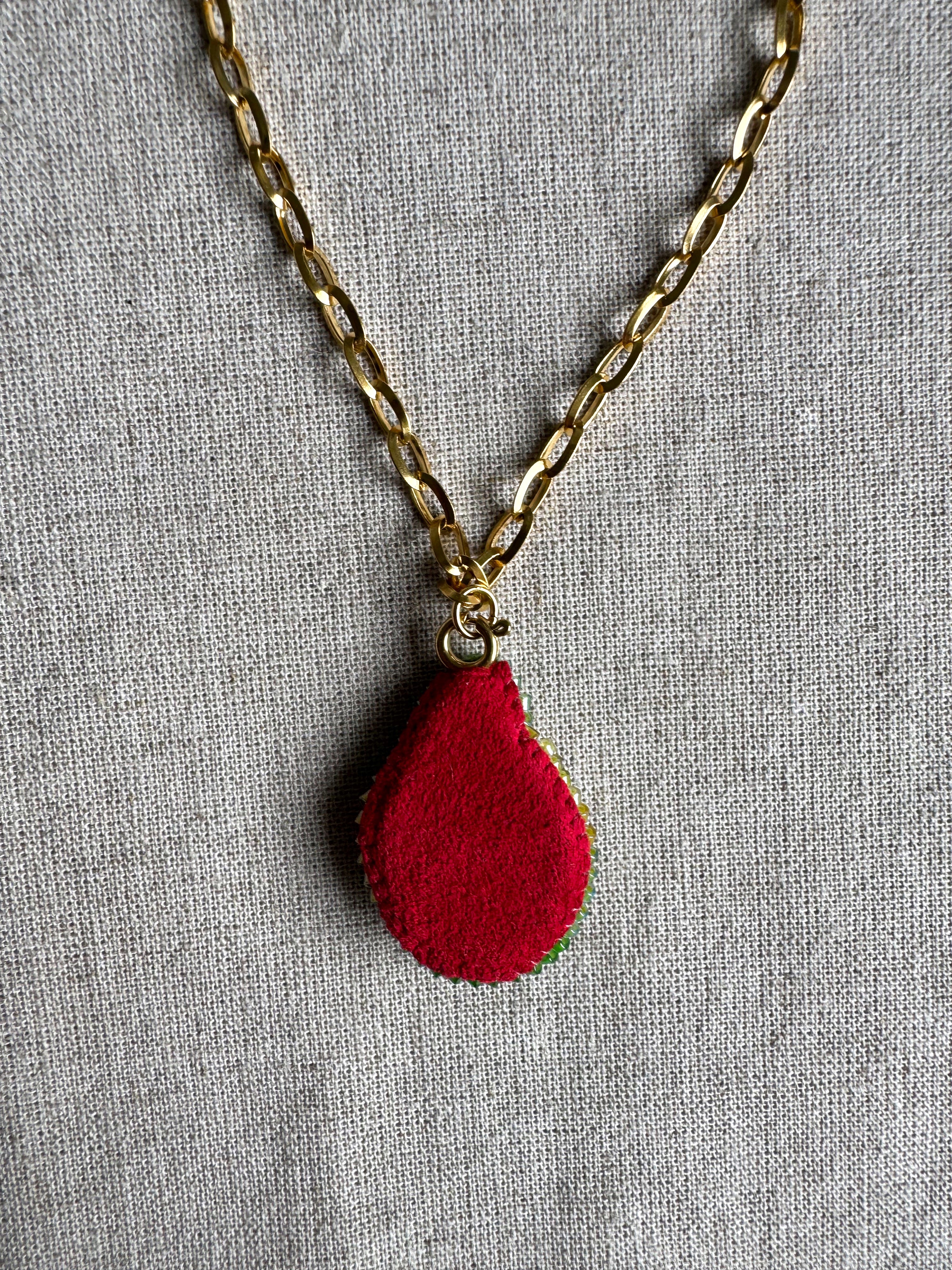 Collier pendentif fruit du papaye