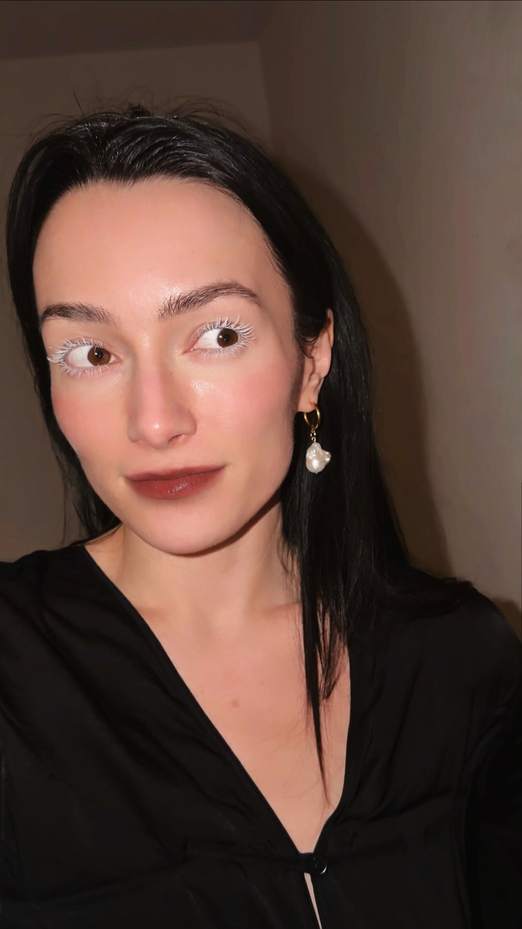 Baroque pearl hoop earrings