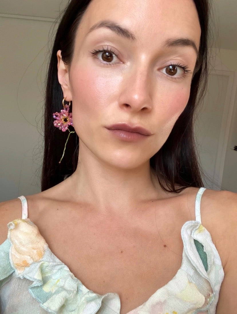 Boucles d’oreilles dépareillées pivoine rose