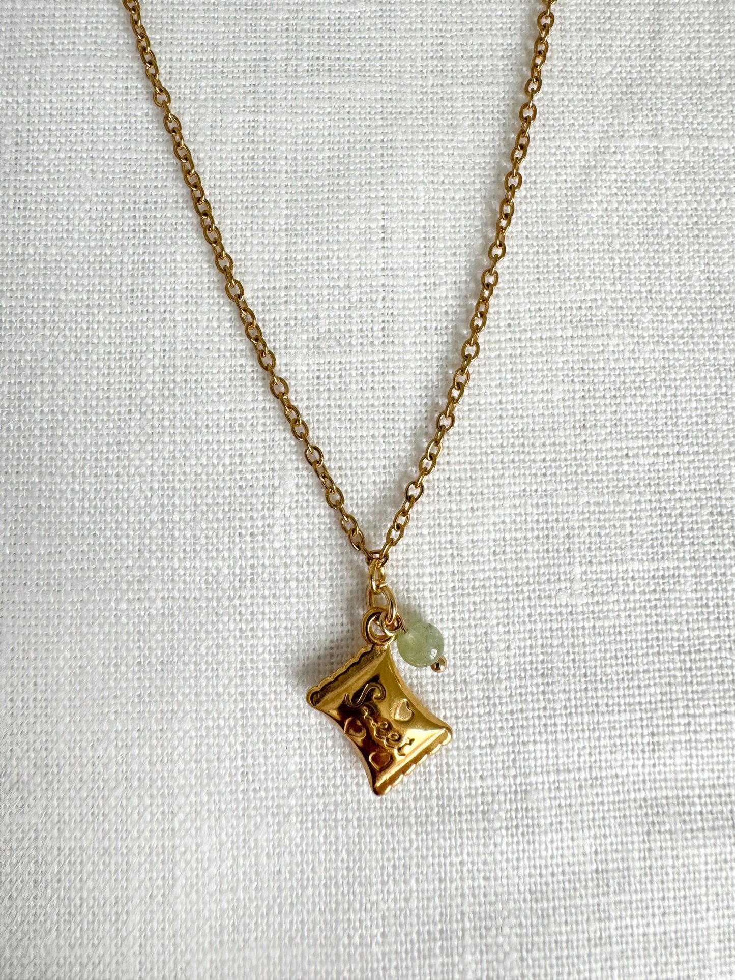 Collier multi charms doré