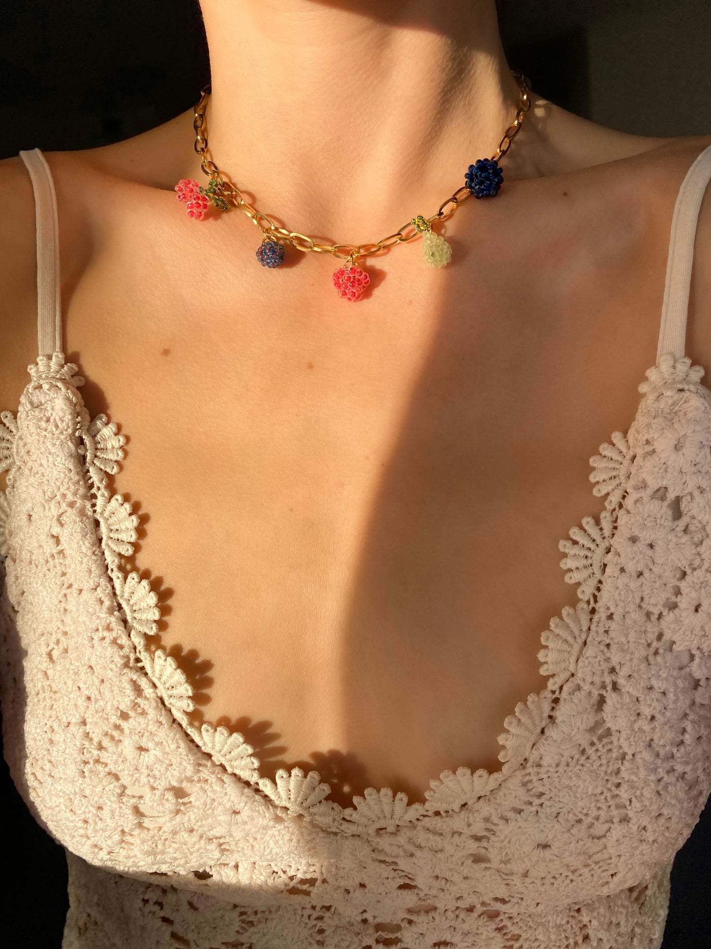 Collier multi charms de fruits