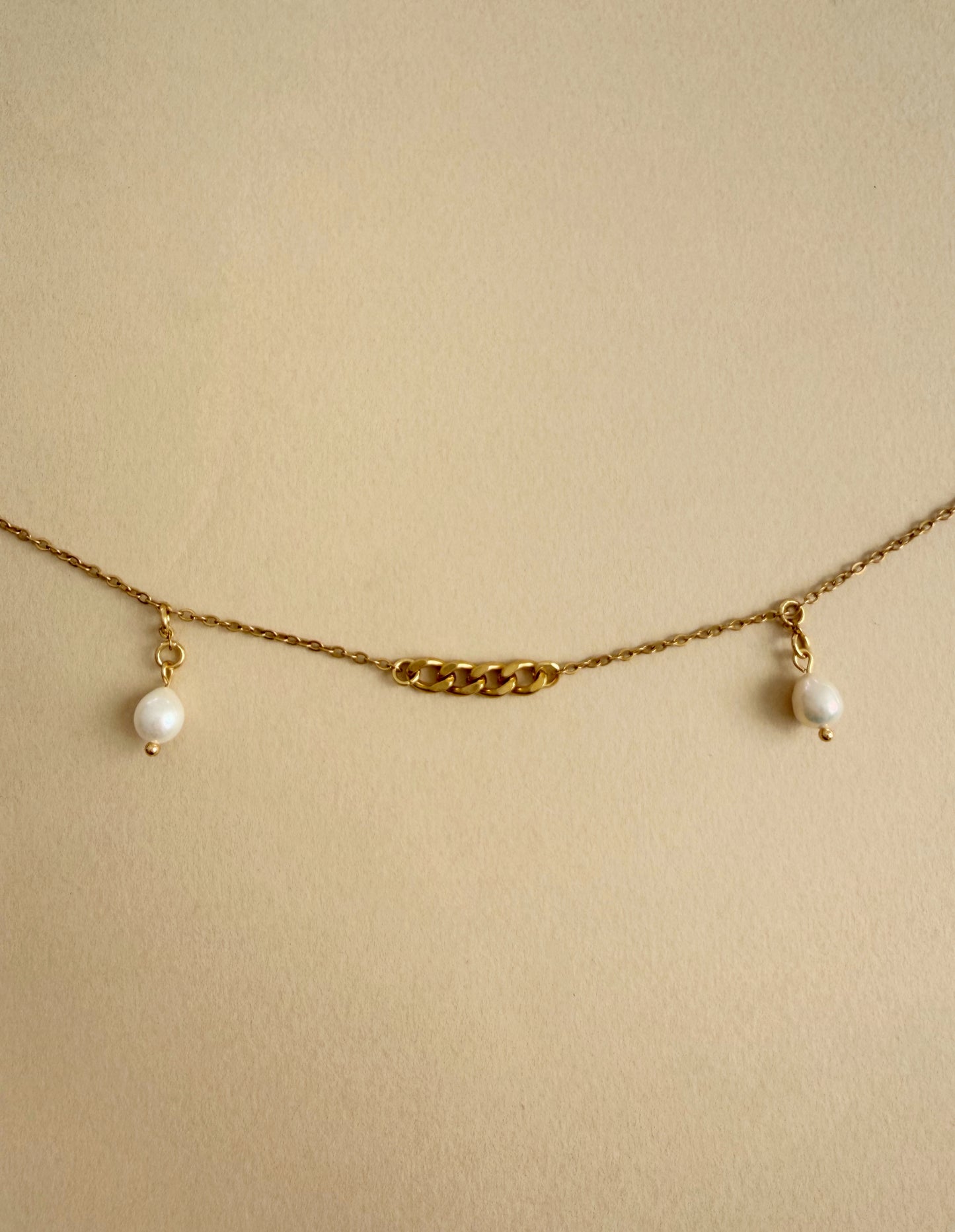 Chaine de visage perlée