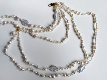 The pearl shoulder necklace