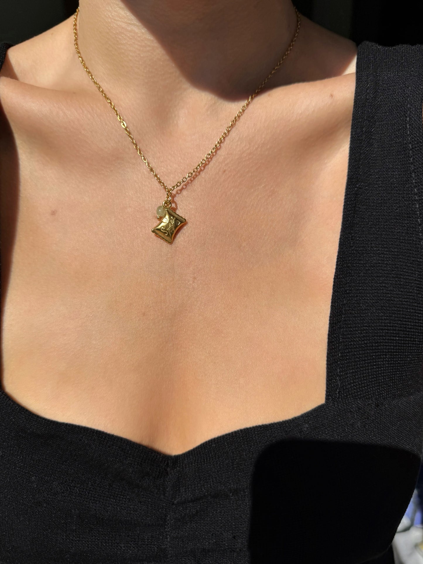 Collier multi charms doré