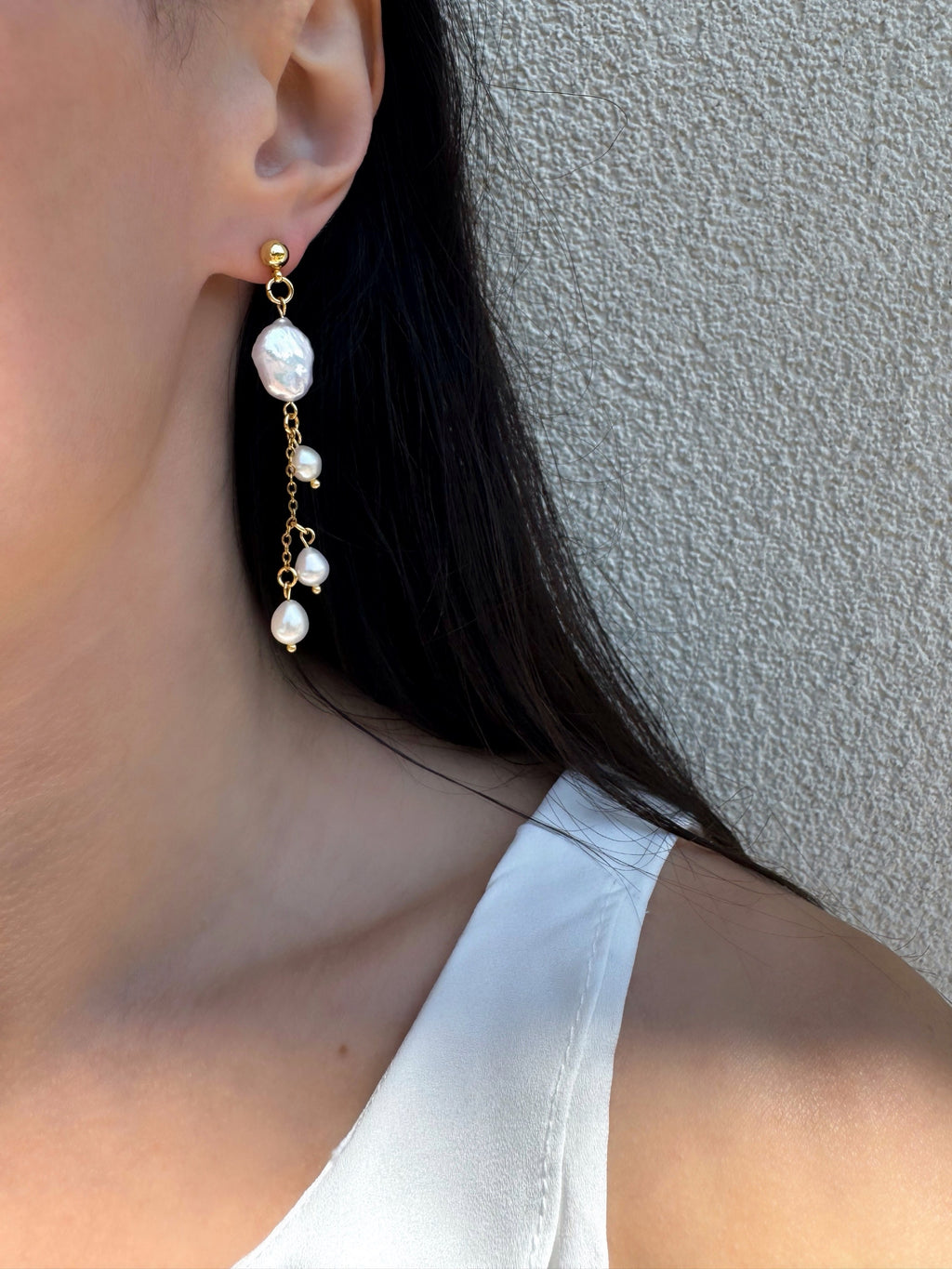 Boucles d’oreilles pendantes de perles d’eau douce