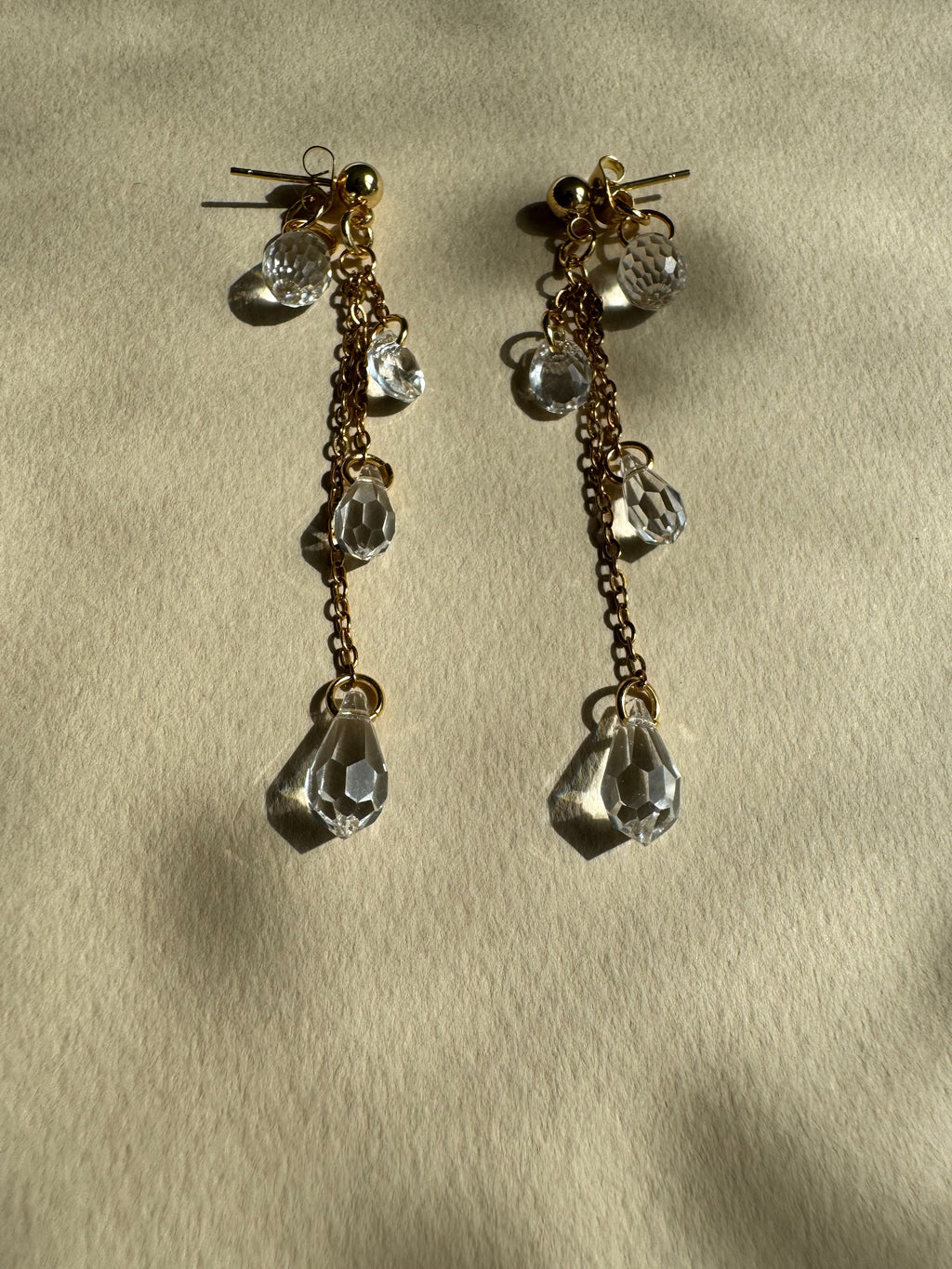 Boucles d’oreilles cascade avec pendantes gouttes