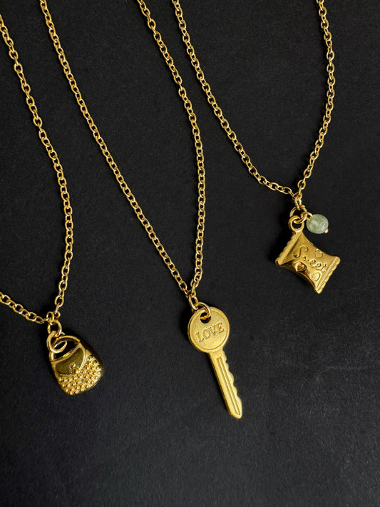 Collier multi charms doré