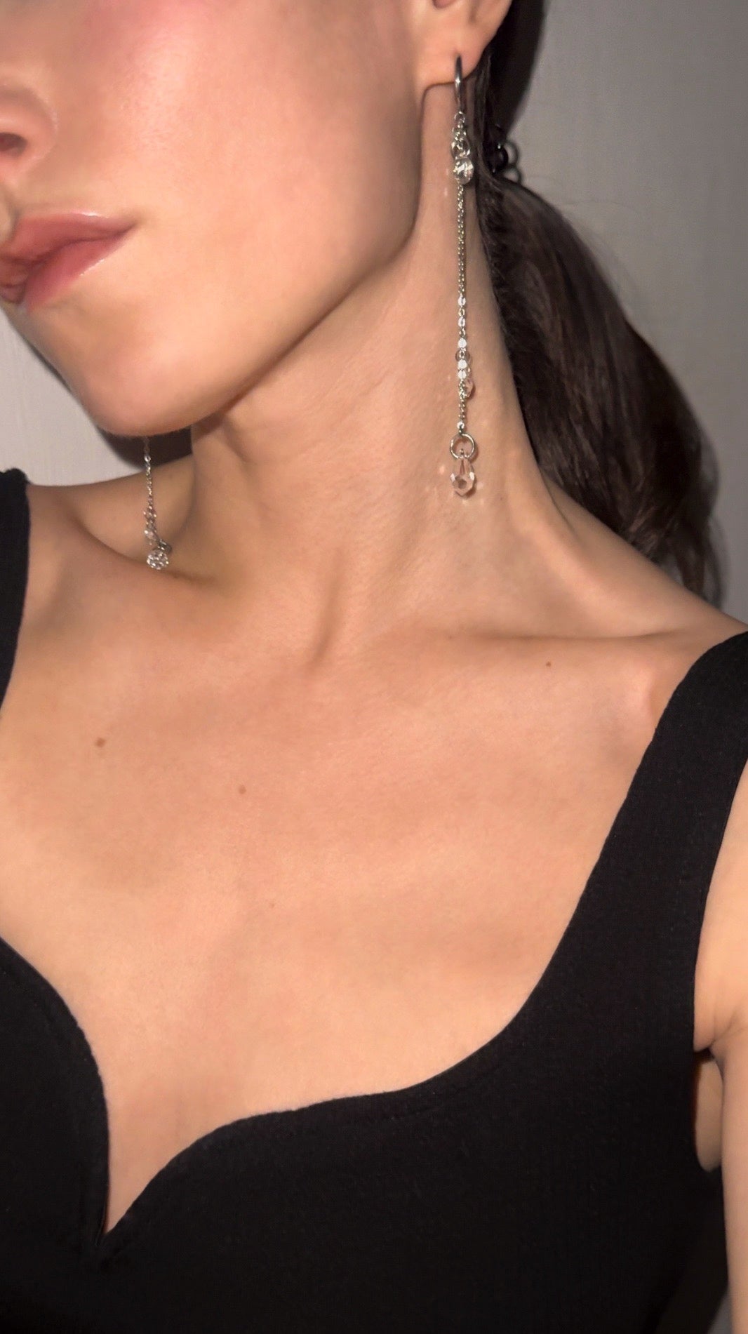 Boucles d’oreilles longues avec pendantes gouttes