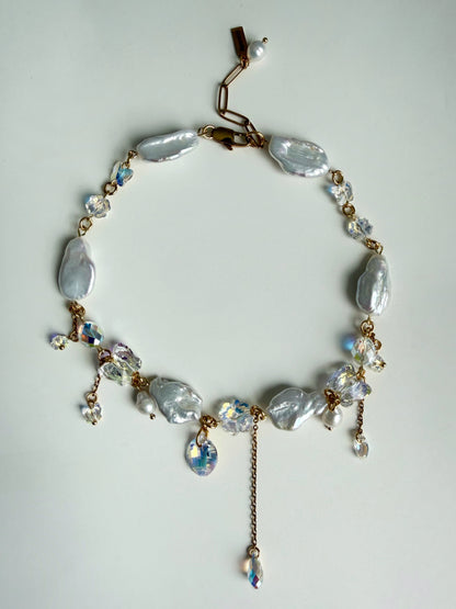 Chocker de perles baroques et de cristaux AB