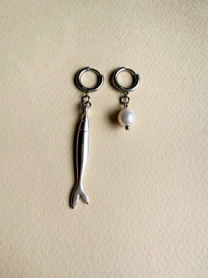 Silver Fish & Pearl earrings