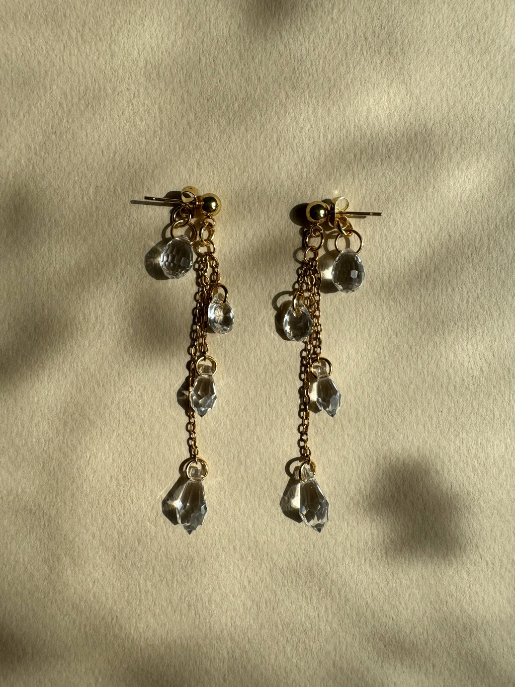 Boucles d’oreilles cascade avec pendantes gouttes