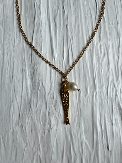 Collier pendentif poisson doré