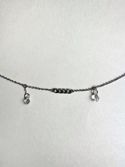 Silberne Gesichtskette