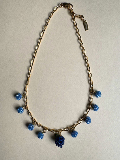 Blaubeer-Halskette mit mehreren Anhängern
