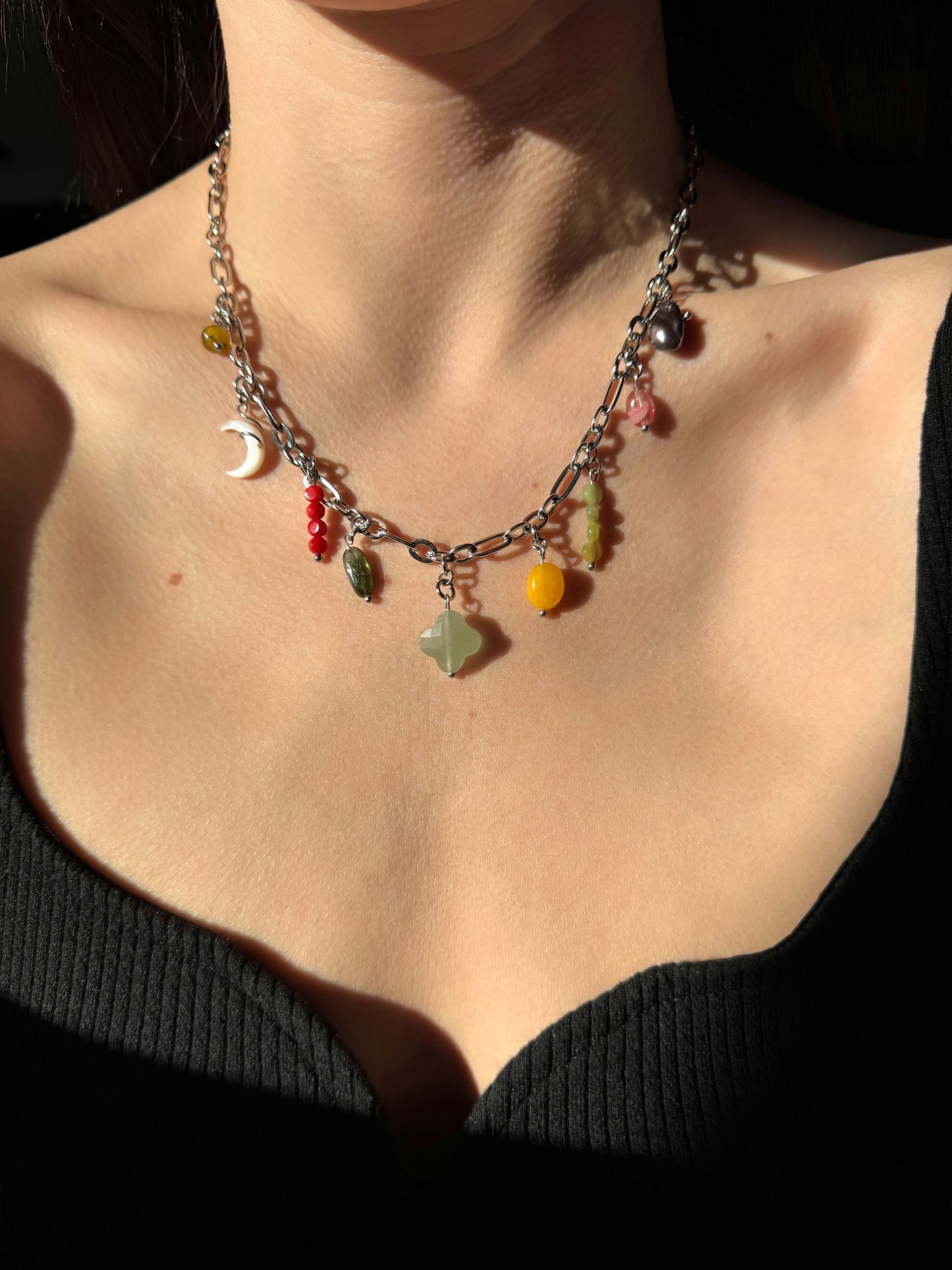 Collier multi charms argenté