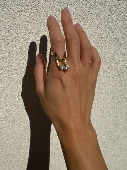 Gold- und Perlenring