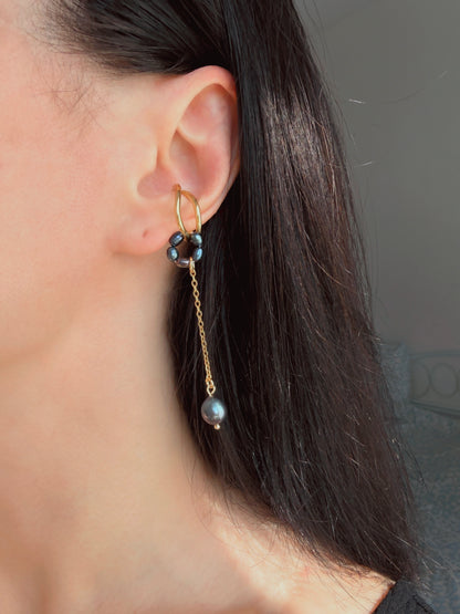 Ear cuff avec perles bleues
