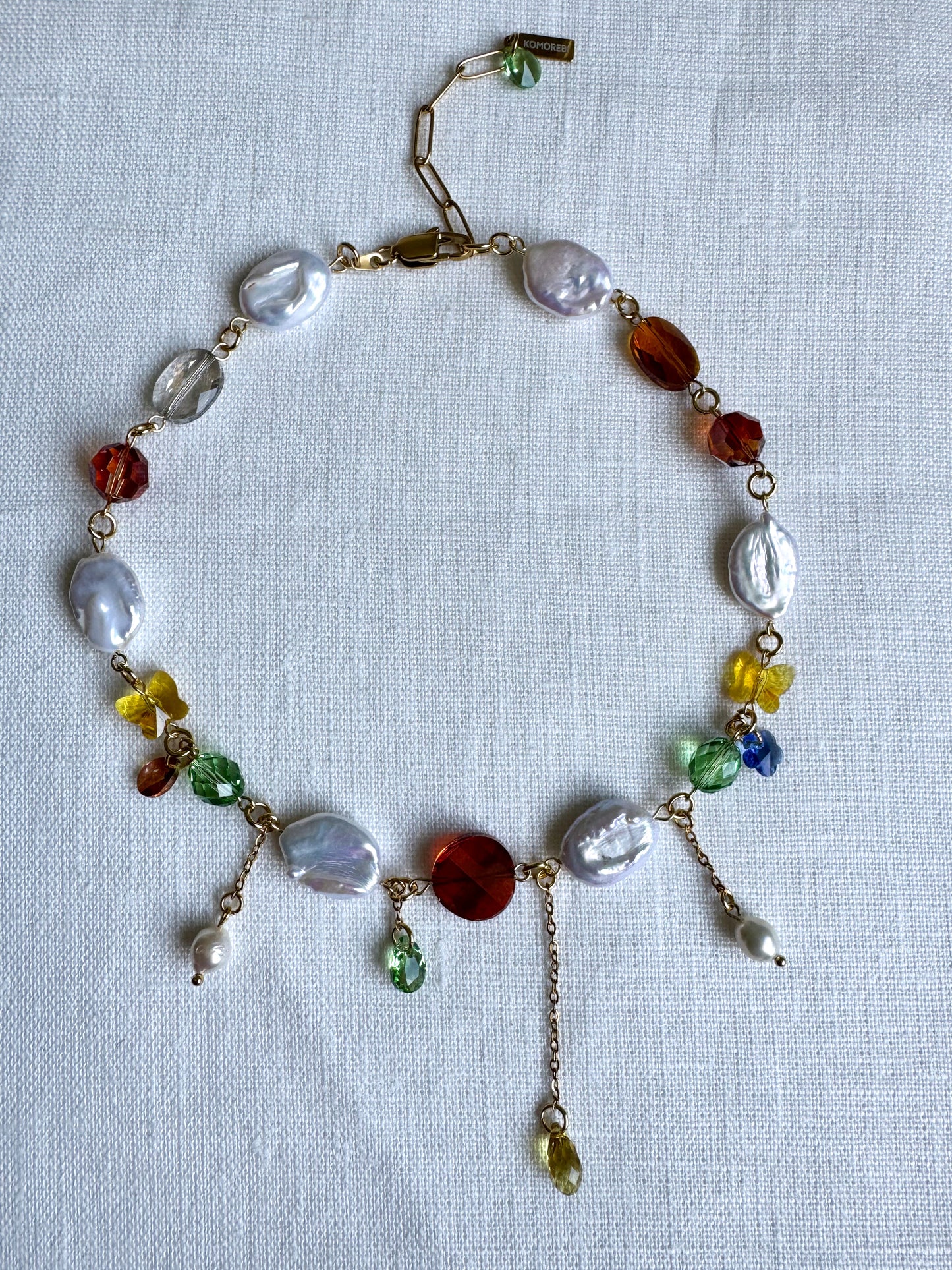 Collier de perles baroques et de cristaux multicolores