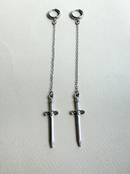 Boucles d’oreilles longues épée