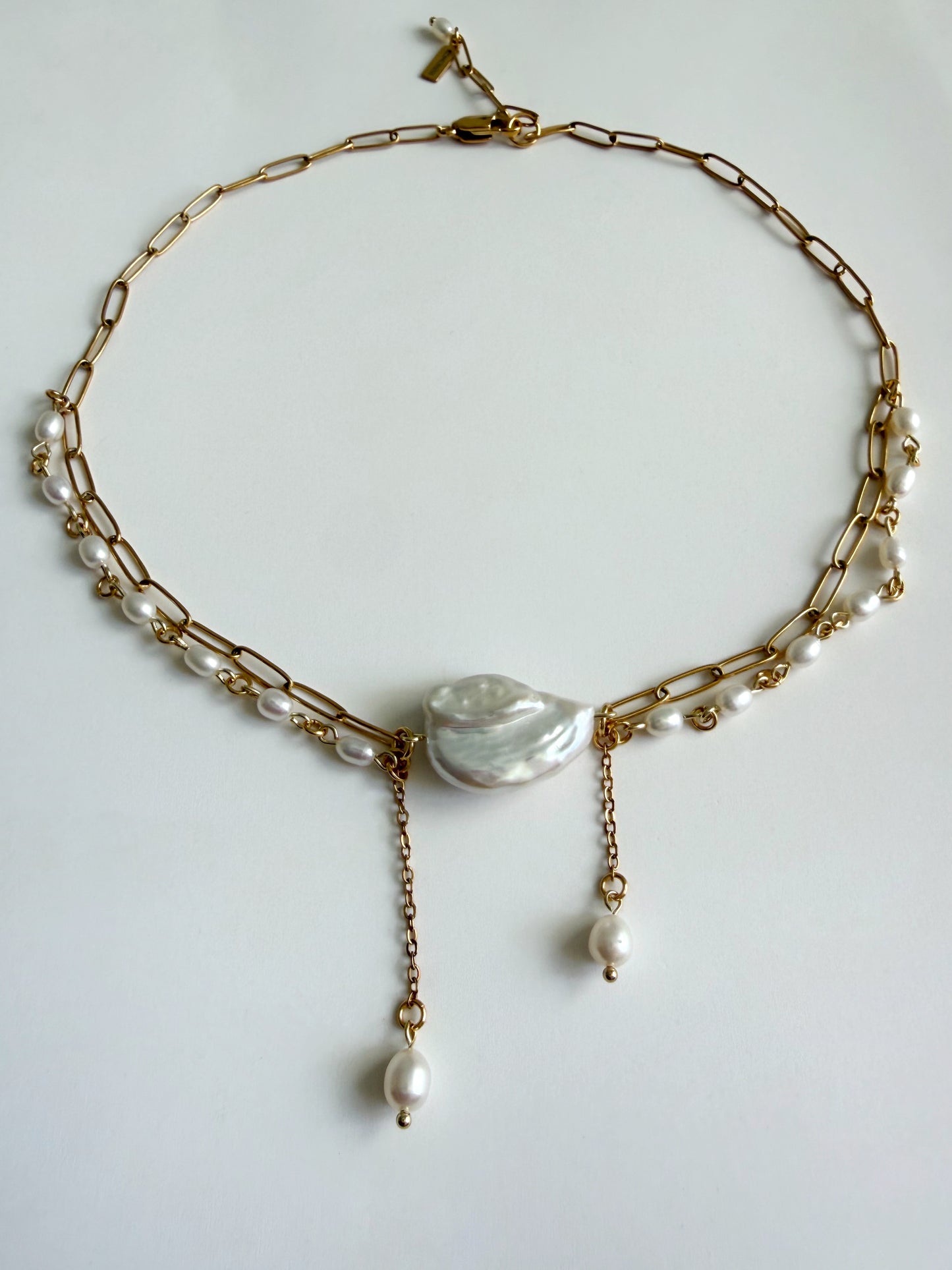 Pearl layered necklace