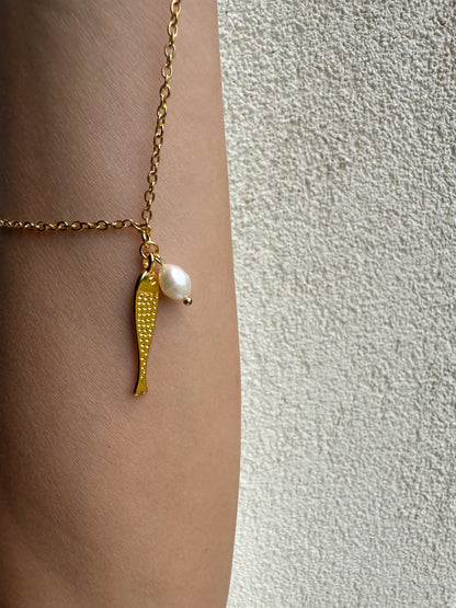 Collier pendentif poisson doré