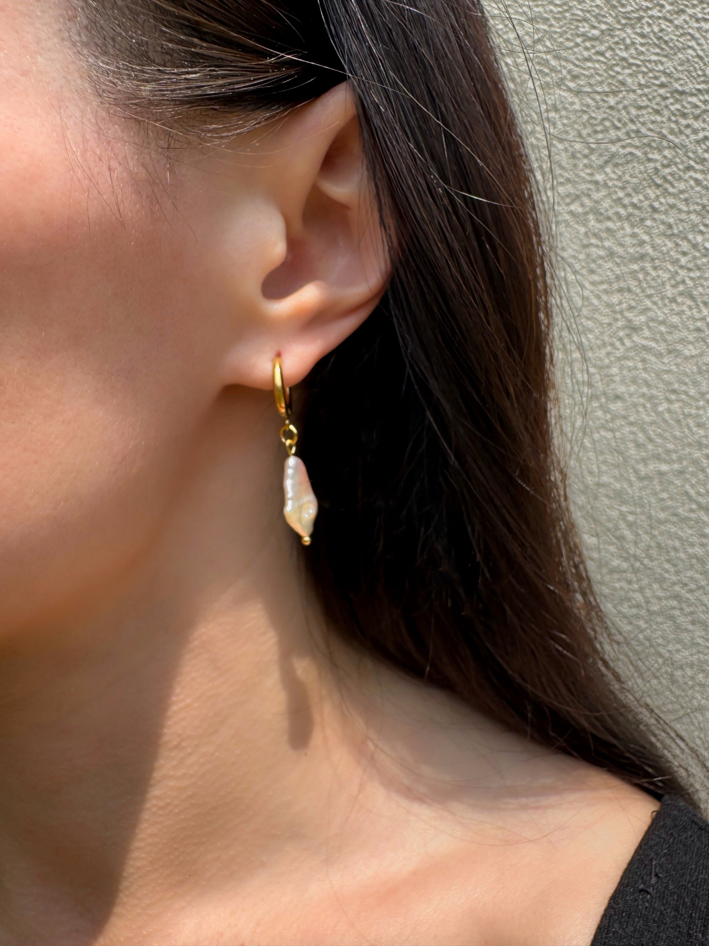Boucles d’oreilles dépareillées Fish & Pearl