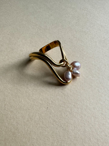 Gold- und Perlenring