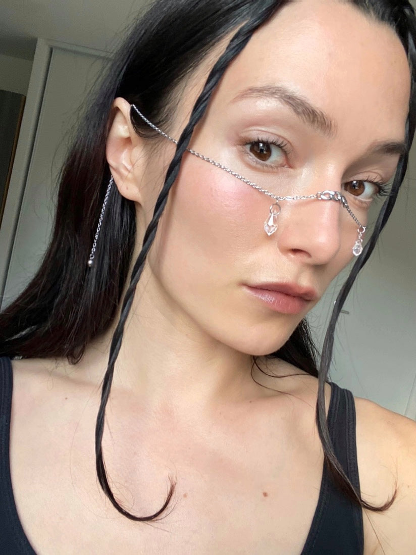 Silberne Gesichtskette