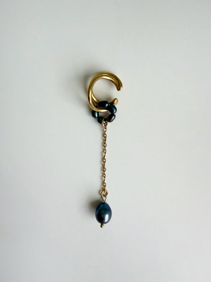 Ear cuff avec perles bleues