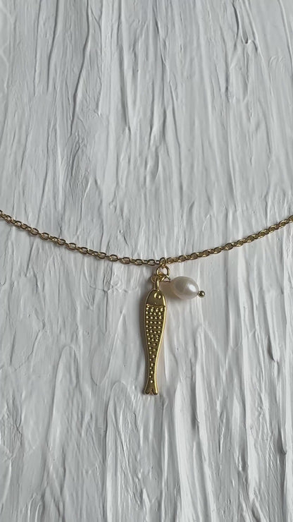 Collier pendentif poisson doré