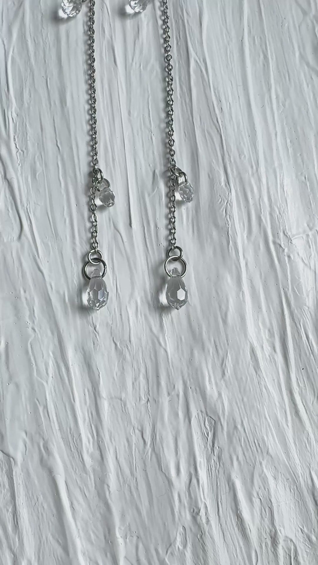 Boucles d’oreilles longues avec pendantes gouttes