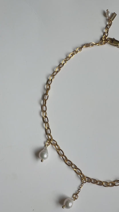 Euphoria II pearl necklace