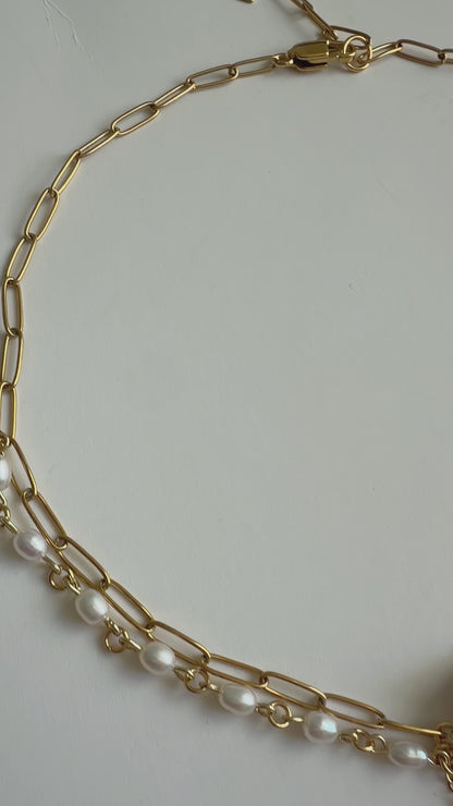 Pearl layered necklace
