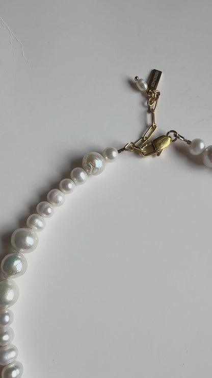 Pearl & Gold necklace