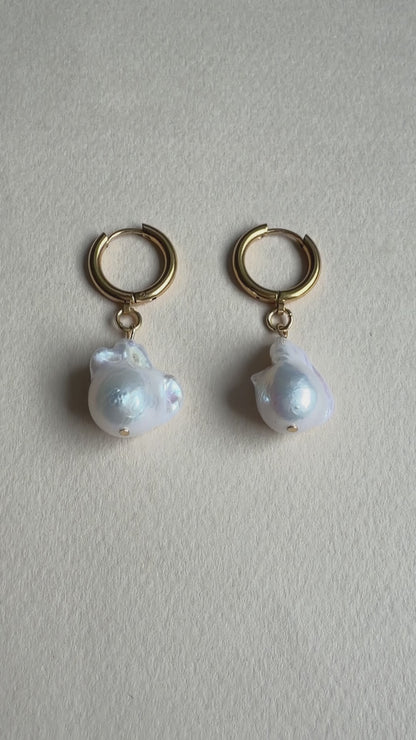 Baroque pearl hoop earrings